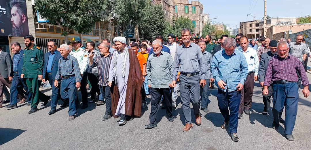 پیچیدن صدای نصرٌ من الله وفتحٌ قریب کمیجانی‌ها