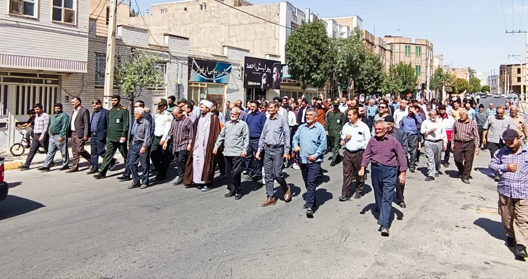 پیچیدن صدای نصرٌ من الله وفتحٌ قریب کمیجانی‌ها