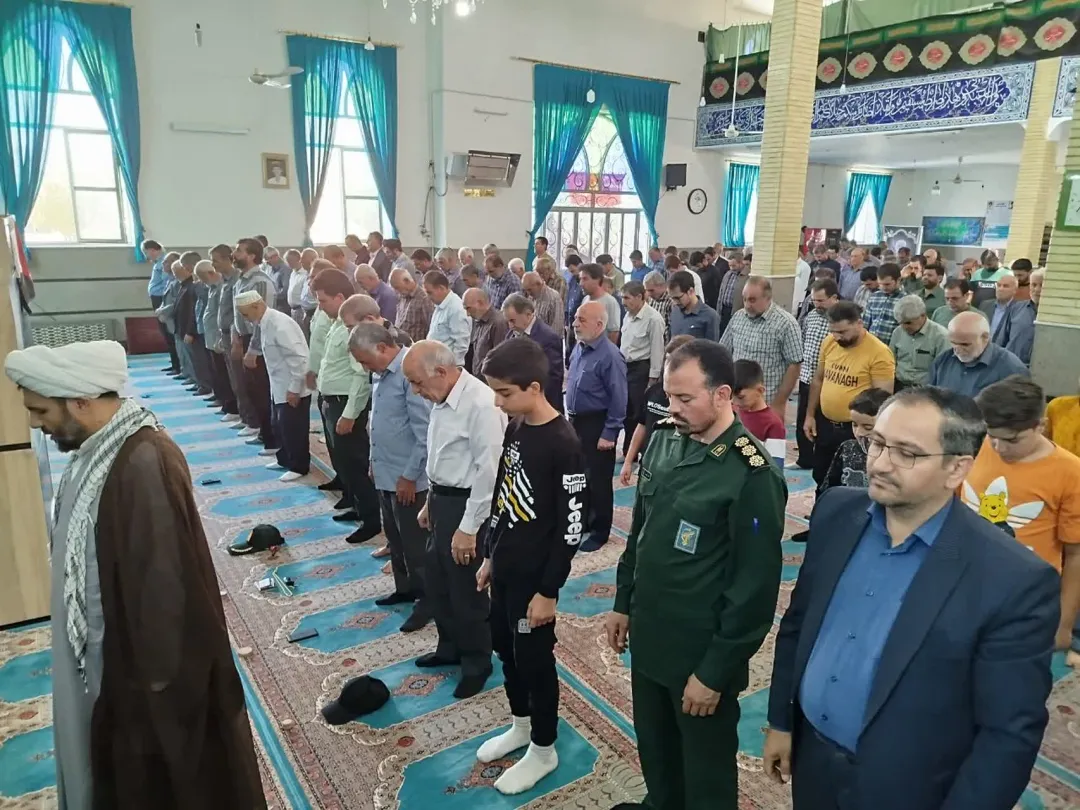 پیچیدن صدای نصرٌ من الله وفتحٌ قریب کمیجانی‌ها