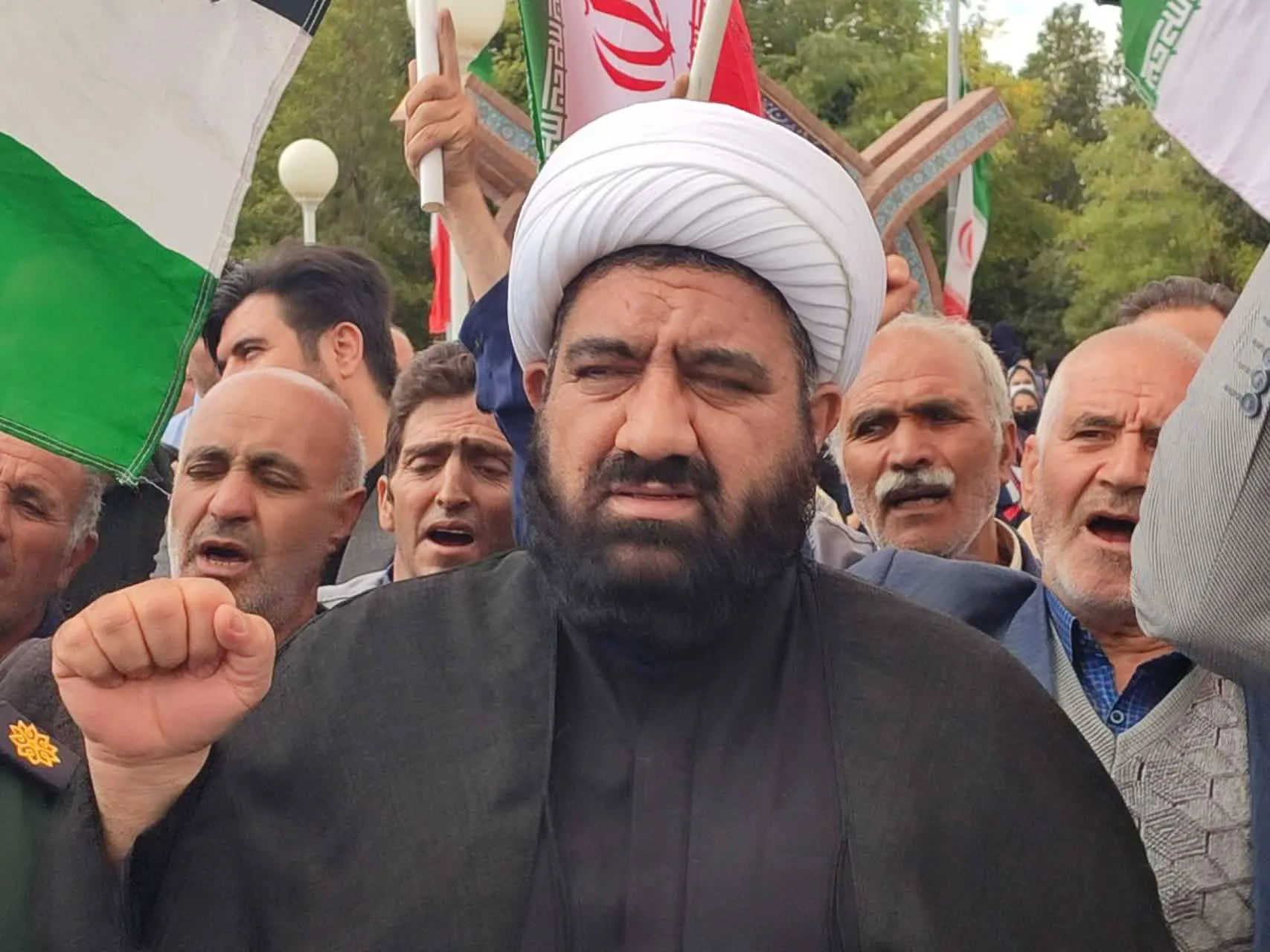 تجمع مردم فرمهین در حمایت از لبنان