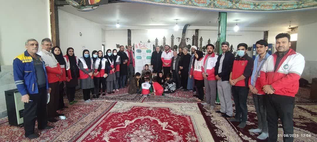 نذر خدمت در روستای امام‌آباد ساوه برگزار شد