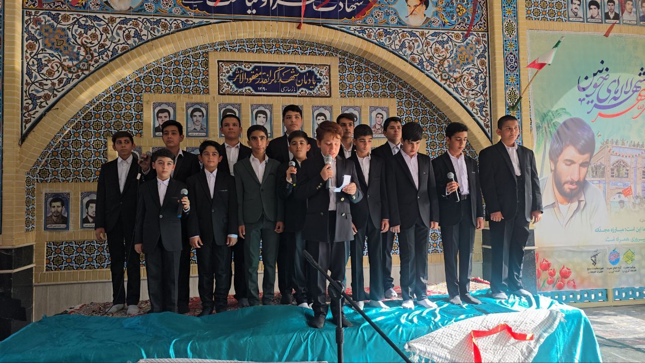 محفل قرآنی به یاد شهید رئیسی برگزار شد