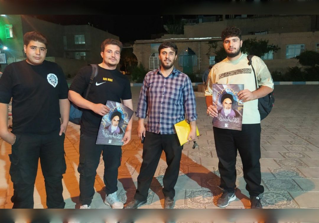 اعزام ۲۰۰ نفر از خنداب به مرقد امام