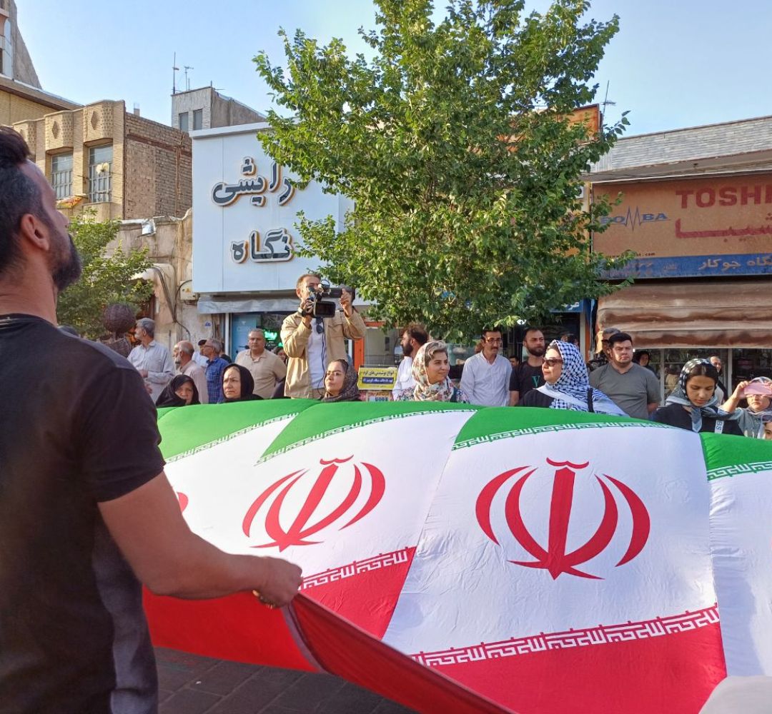 هنرمندان ساوه با رهبر خود بیعت کردند