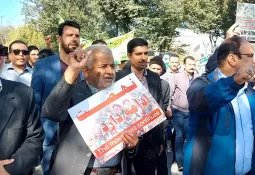 راهپیمایی ضداستکباری فراهانیها در یومالله ۱۳ آبان