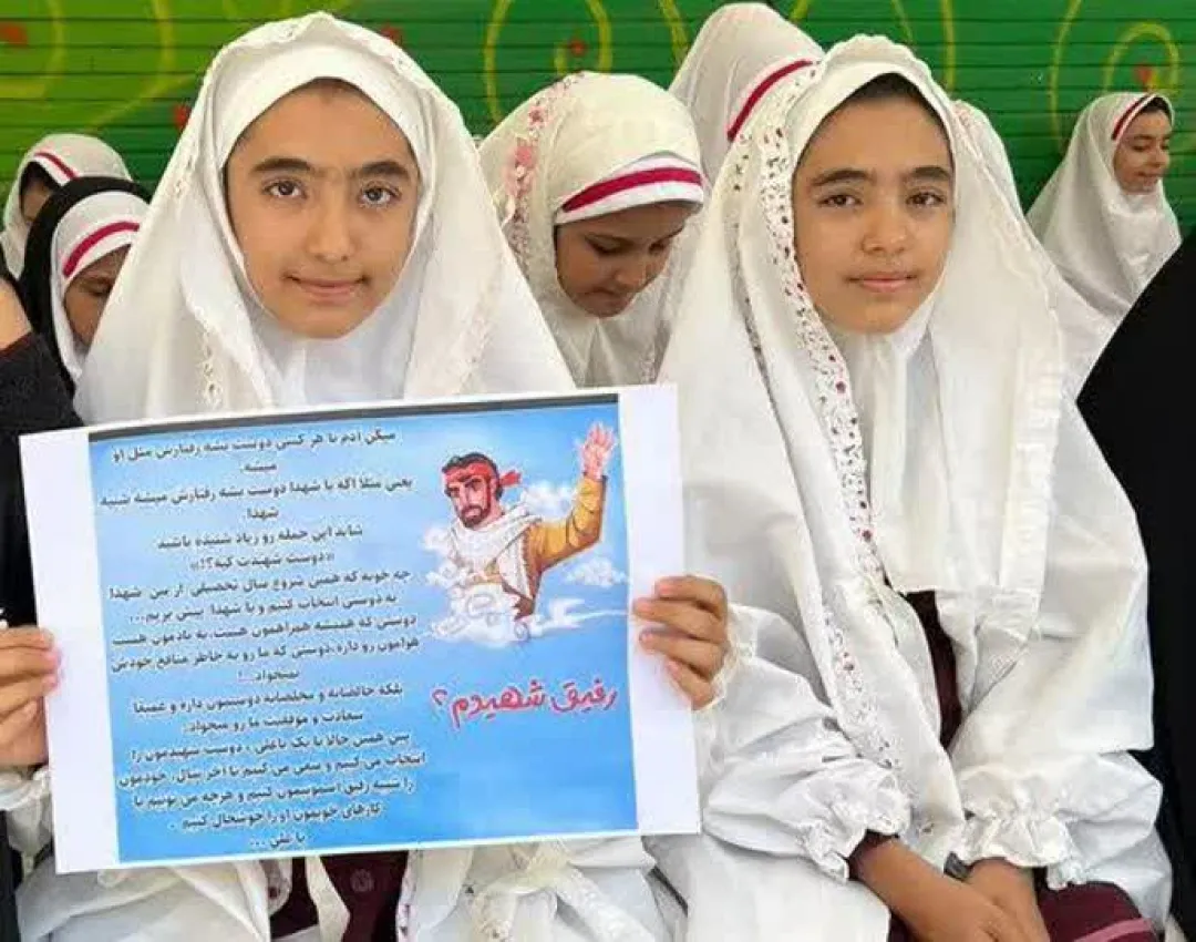 نماز جماعت در مدارس ساوه برگزار شد