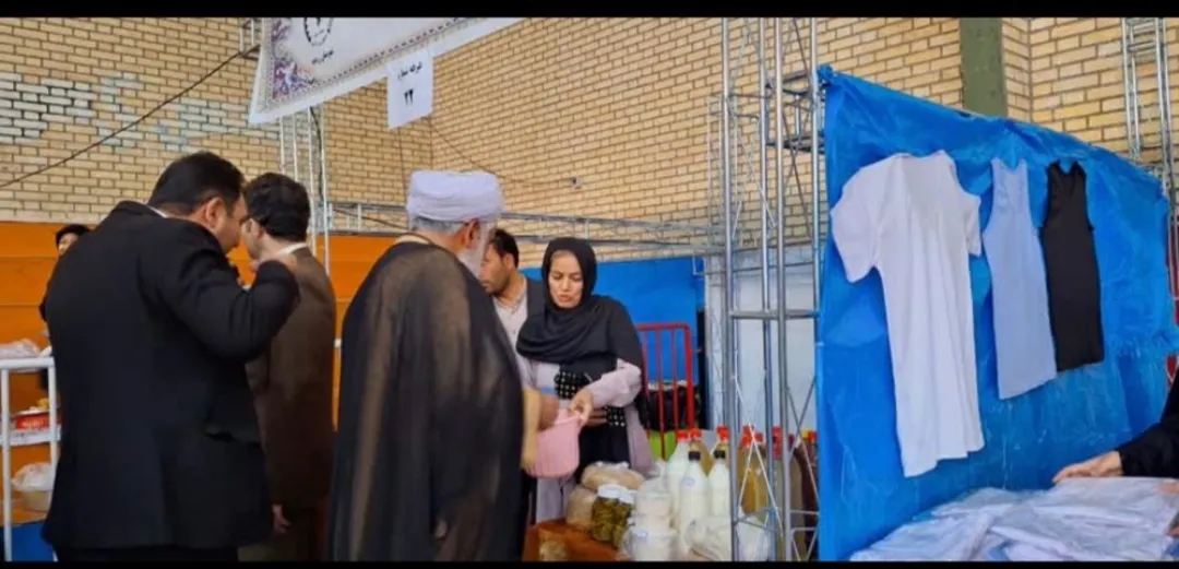 نمایشگاه توانمندی بانوان زرندیه