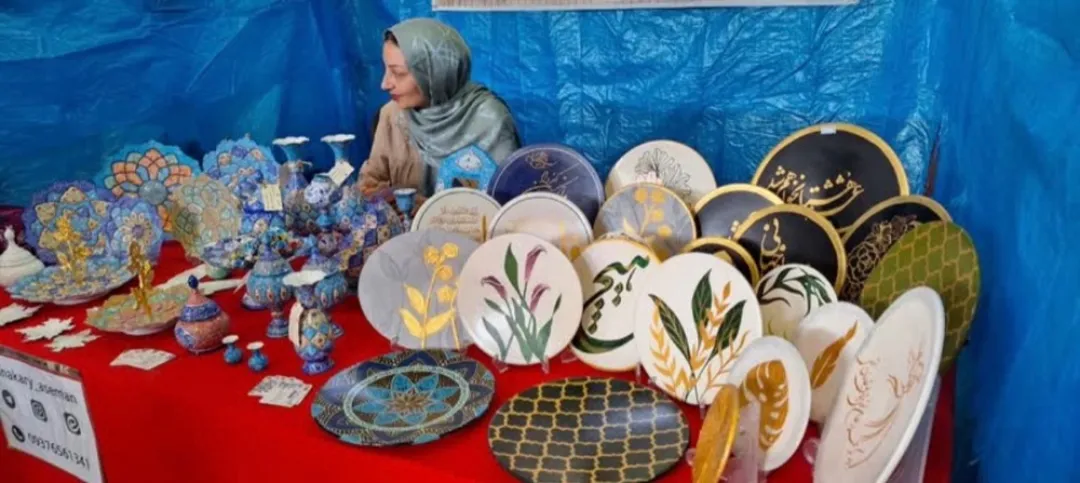 نمایشگاه توانمندی بانوان زرندیه