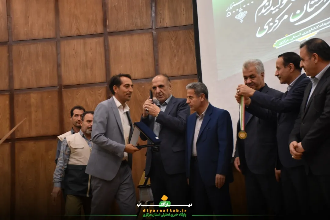برگزاری آئین شکرگزاری و جشن رکوردشکنی تولید گندم
