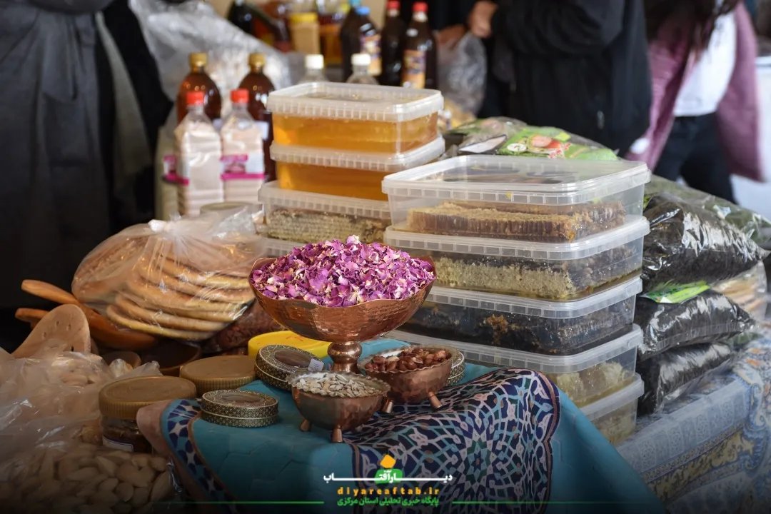 نمایشگاه دستاوردهای زنان روستایی در اراک