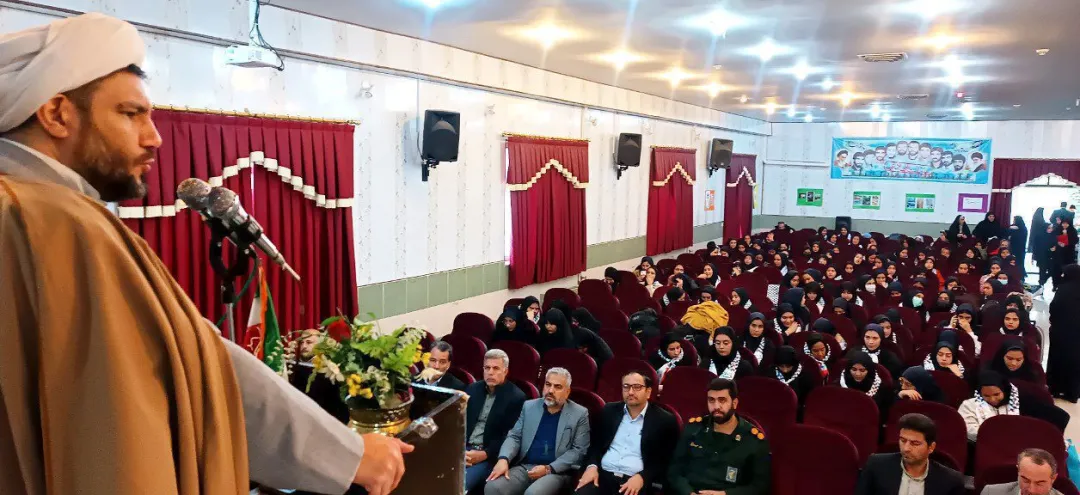 اعزام ۲۲۰دختر کمیجانی به اردوی راهیان نور