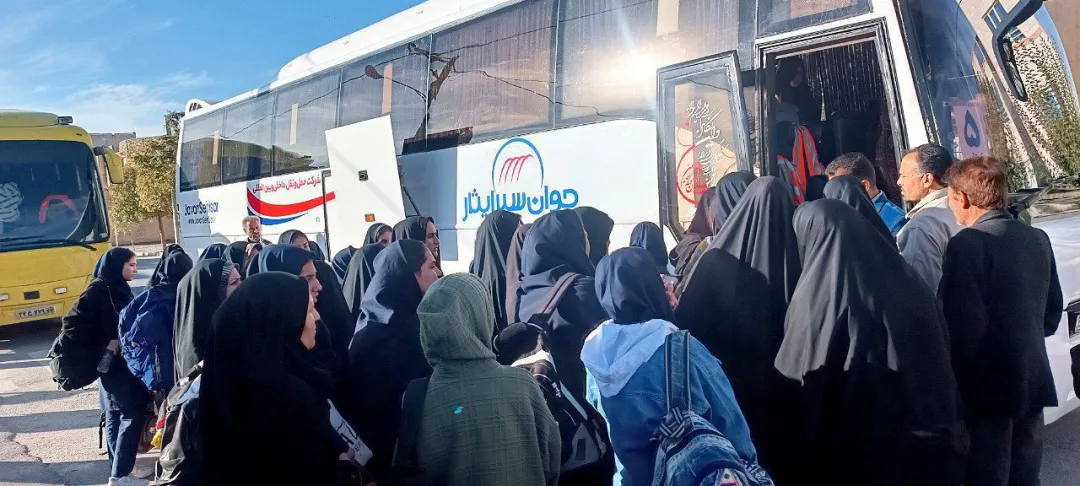 اعزام ۲۲۰دختر کمیجانی به اردوی راهیان نور