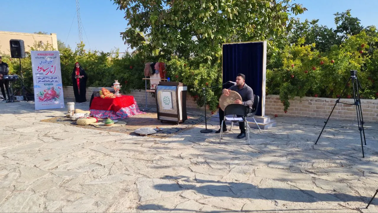برگزاری آئین رونمایی از پوستر جشنواره انار ساوه