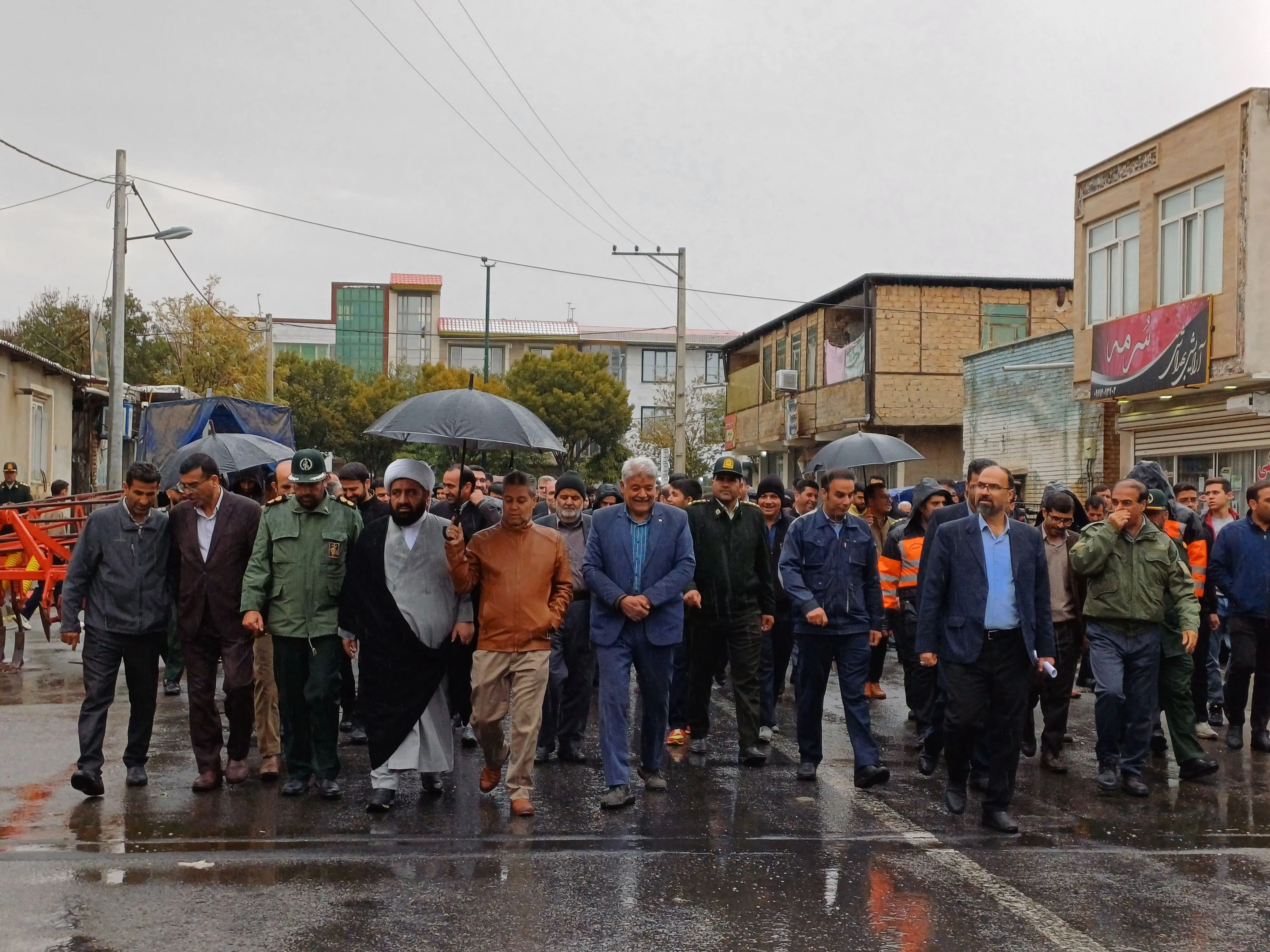 راهپیمایی یوم الله ۱۳ آبان در فراهان