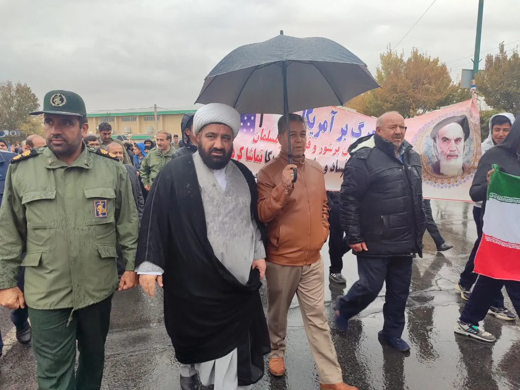 راهپیمایی یوم الله ۱۳ آبان در فراهان
