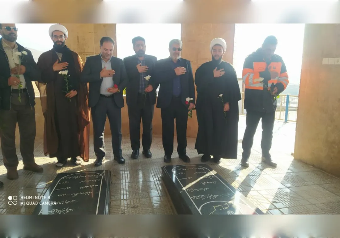 گلباران مزار مطهر شهدای گمنام