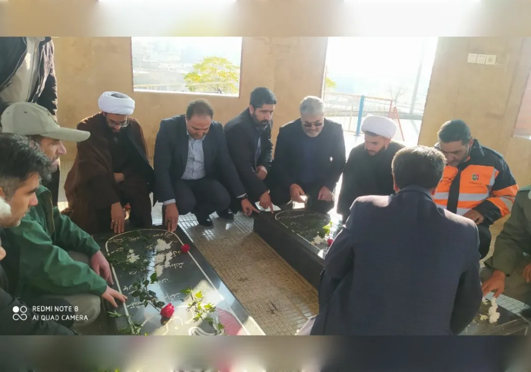 گلباران مزار مطهر شهدای گمنام