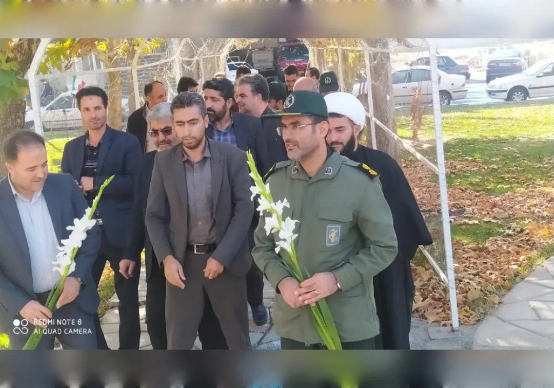 گلباران مزار مطهر شهدای گمنام