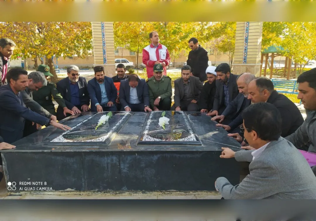 گلباران مزار مطهر شهدای گمنام