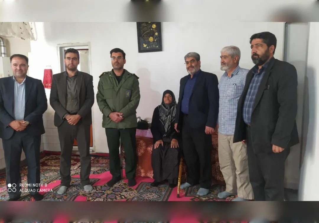 گلباران مزار مطهر شهدای گمنام
