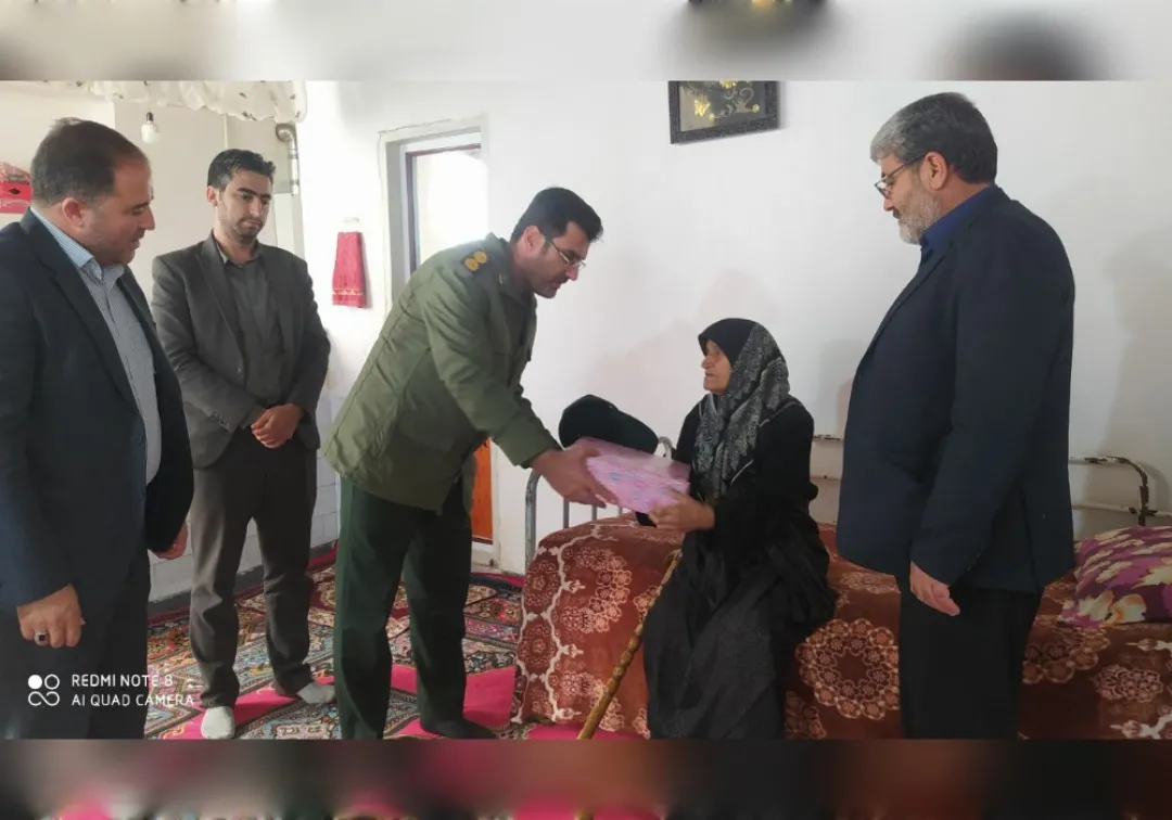 گلباران مزار مطهر شهدای گمنام