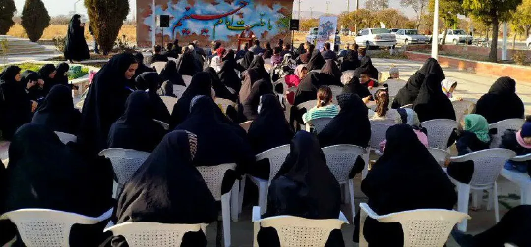 آئین گلباران مزار شهدا در کمیجان برگزار شد