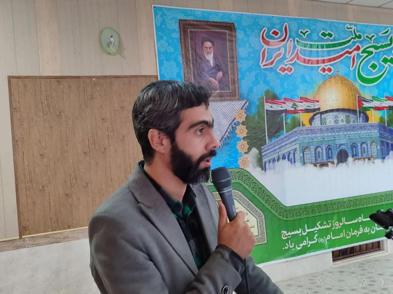 اجتماع باشکوه بسیجیان فراهانی برگزار شد
