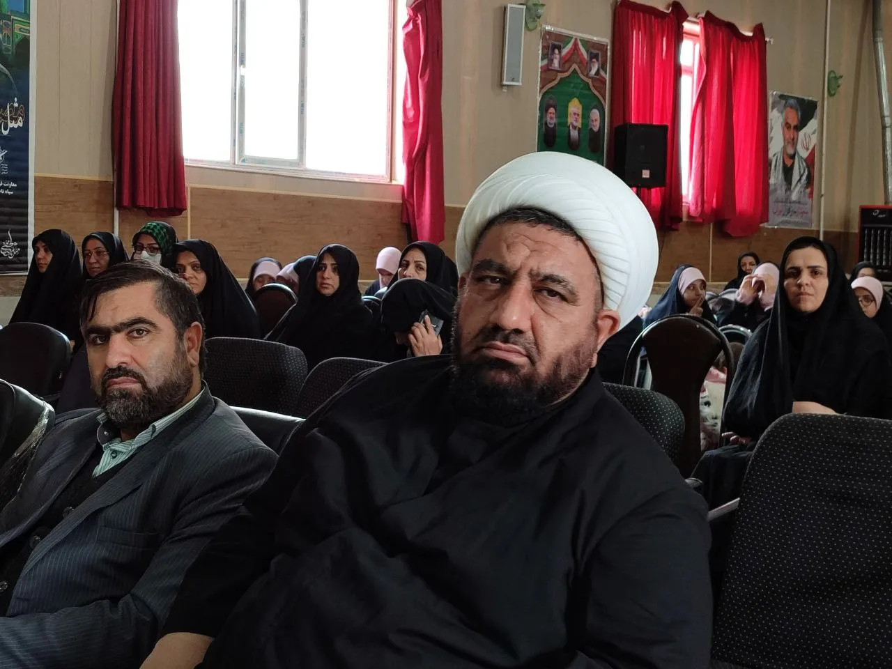 اجتماع باشکوه بسیجیان فراهانی برگزار شد