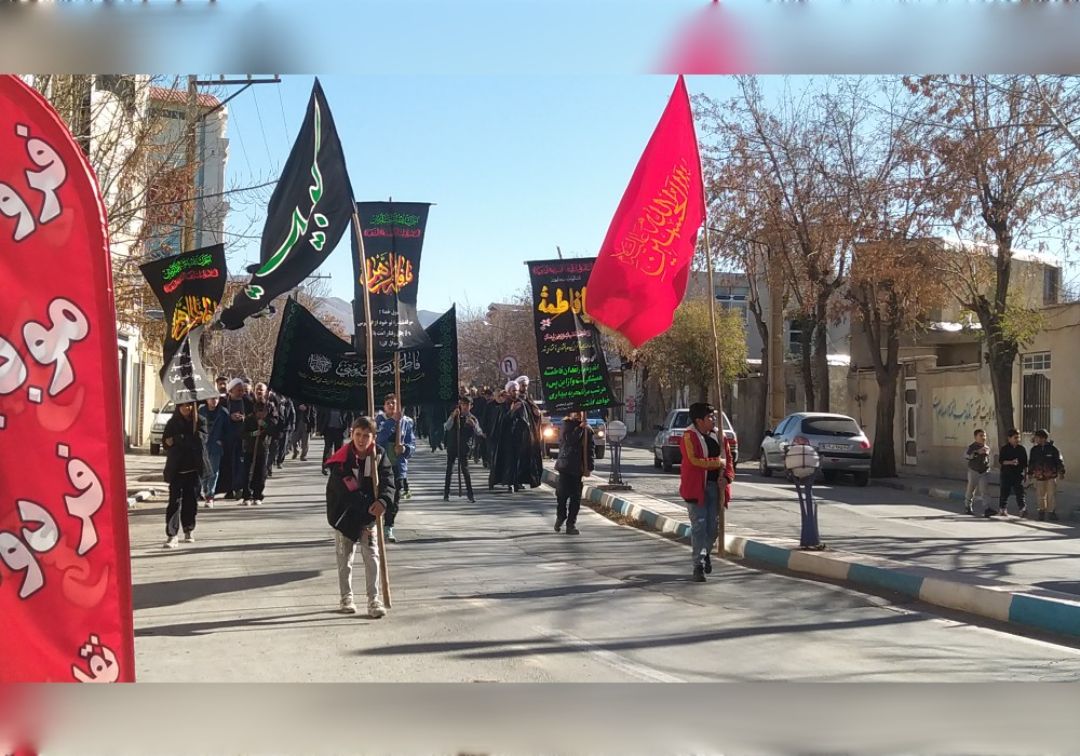 مراسم عزاداری در خنداب برگزار شد