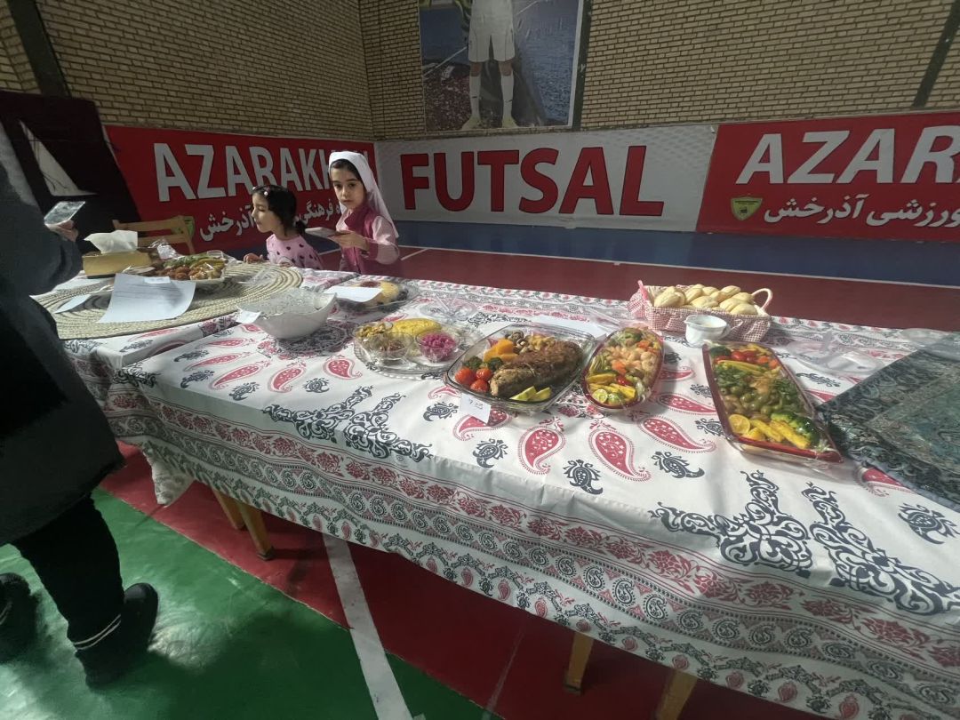 جشنواره طبخ آبزیان در زرندیه برگزار شد