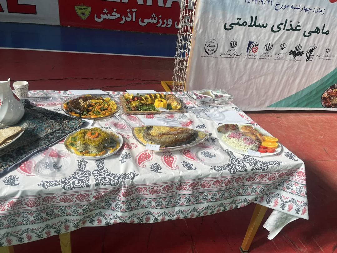 جشنواره طبخ آبزیان در زرندیه برگزار شد