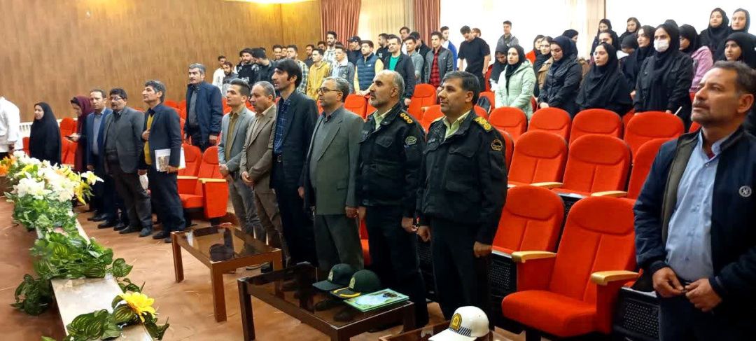پژوهشگران کمیجان تجلیل شدند