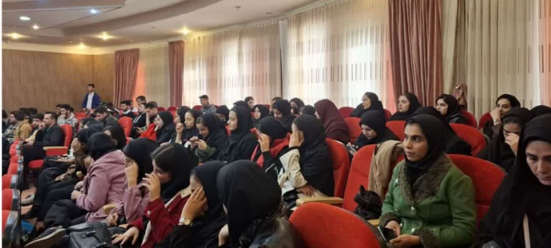 پژوهشگران کمیجان تجلیل شدند