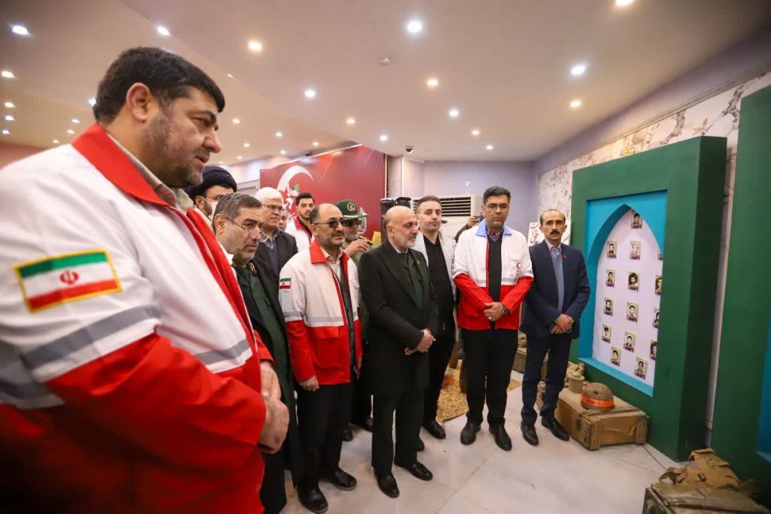 امدادگران کمیجانی در یادواره ۵۵ شهید امدادگر
