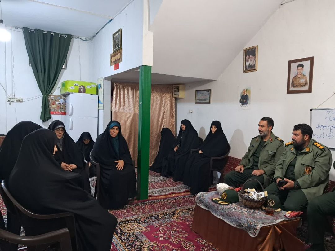 کارگاه خیاطی در زرندیه افتتاح شد