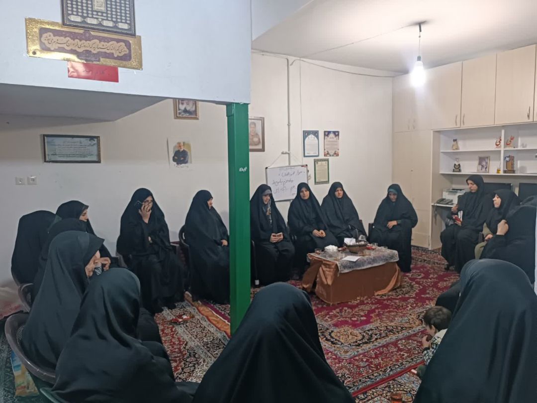 کارگاه خیاطی در زرندیه افتتاح شد