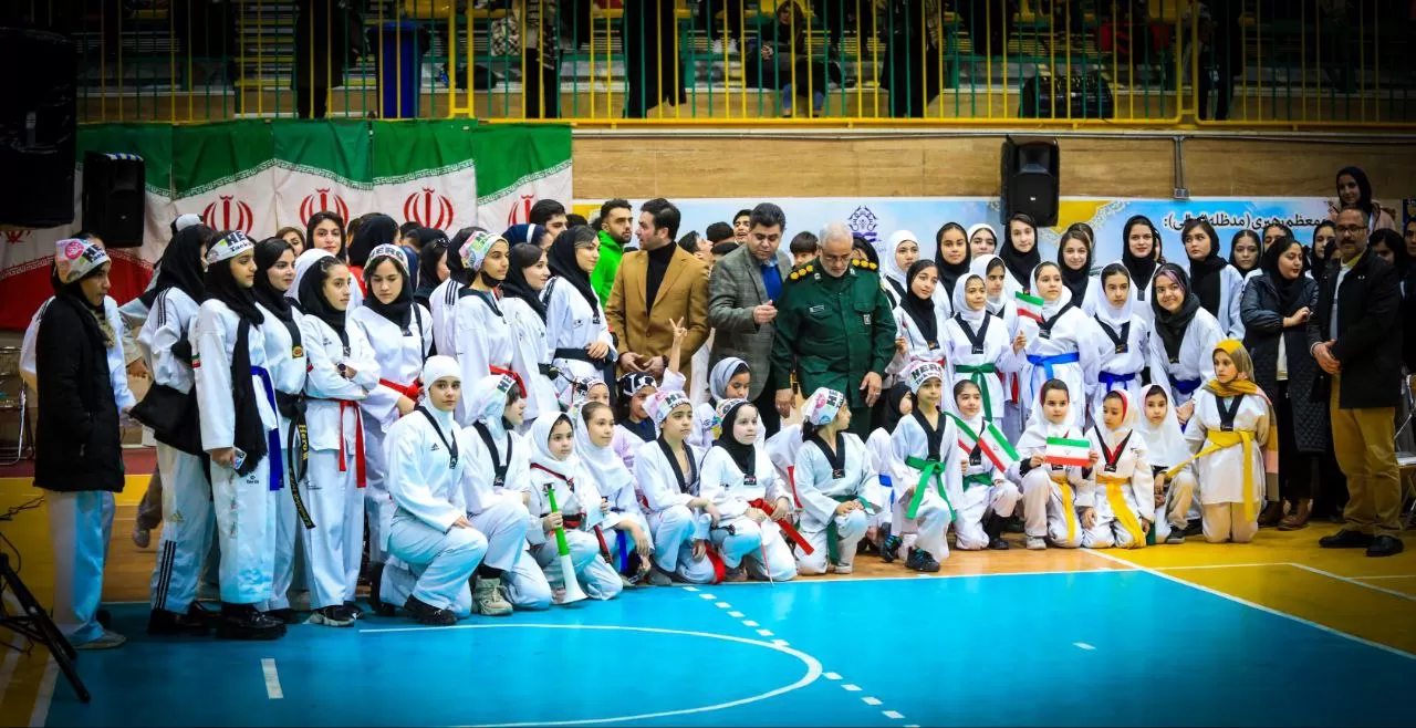آئین افتتاحیه المپیاد بزرگ فرهنگی ورزشی در اراک