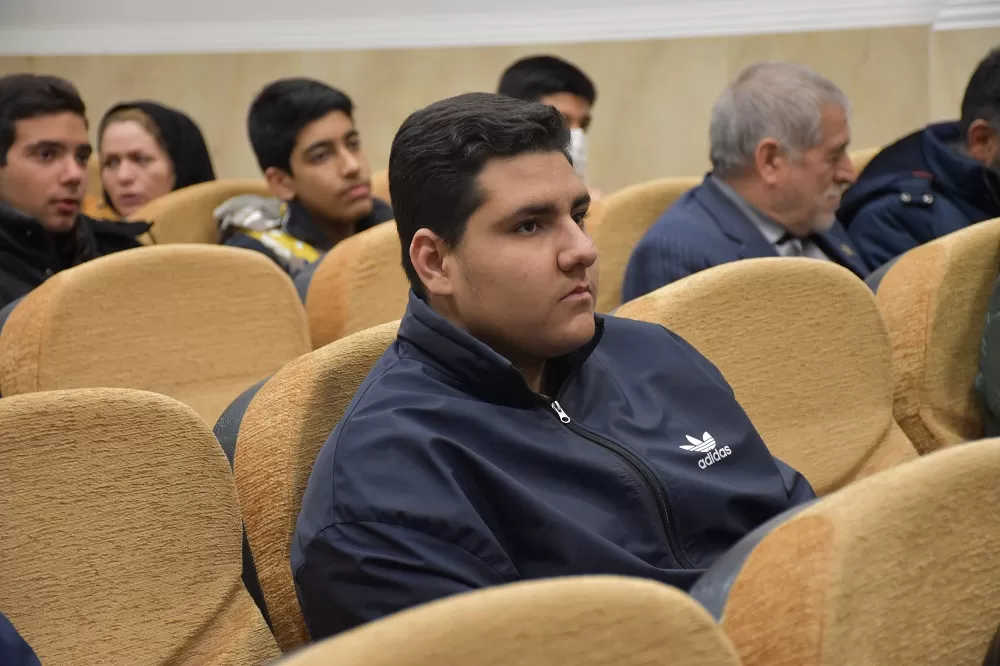 برگزاری نشست جهاد تبیین و انتخابات در اراک