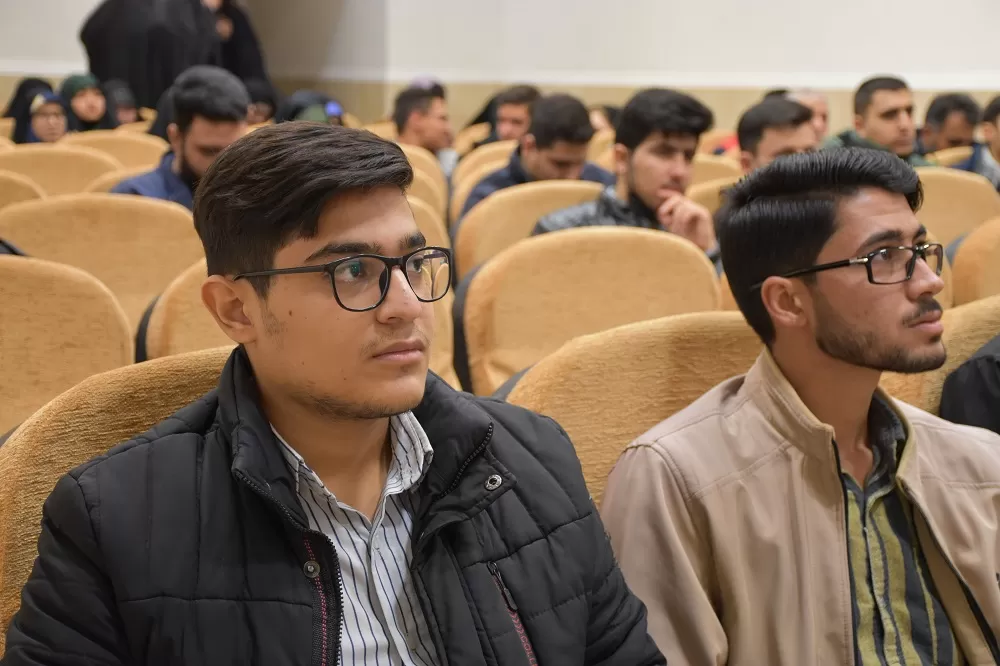 برگزاری نشست جهاد تبیین و انتخابات در اراک