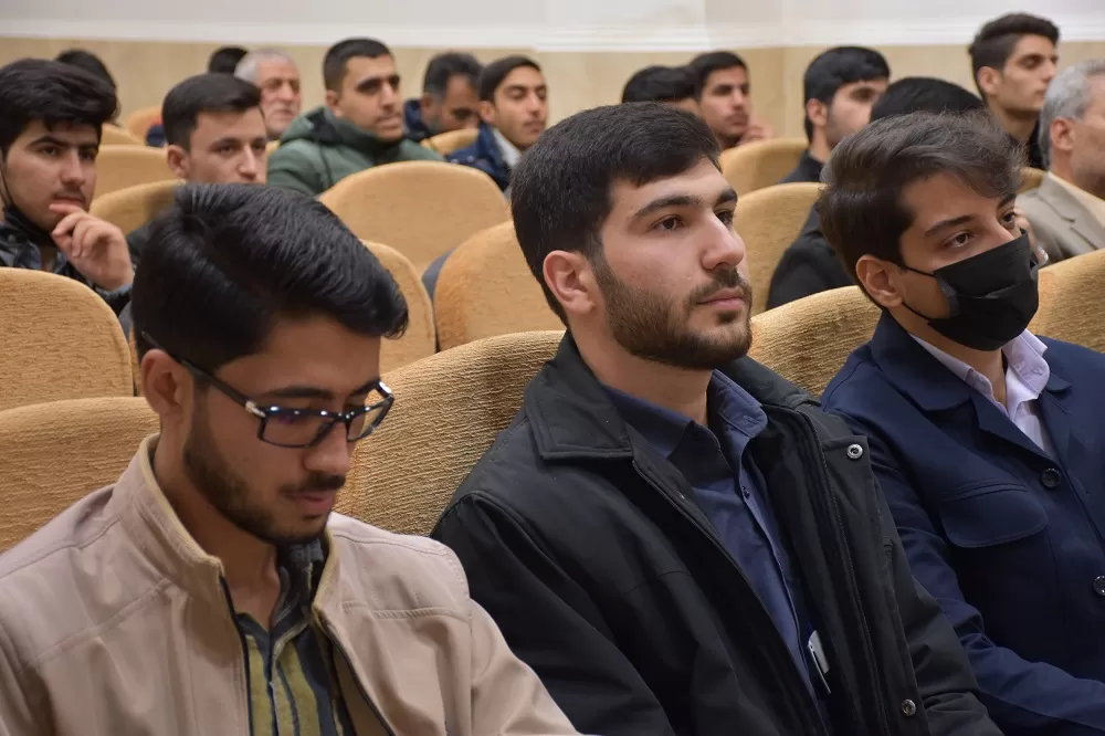 برگزاری نشست جهاد تبیین و انتخابات در اراک