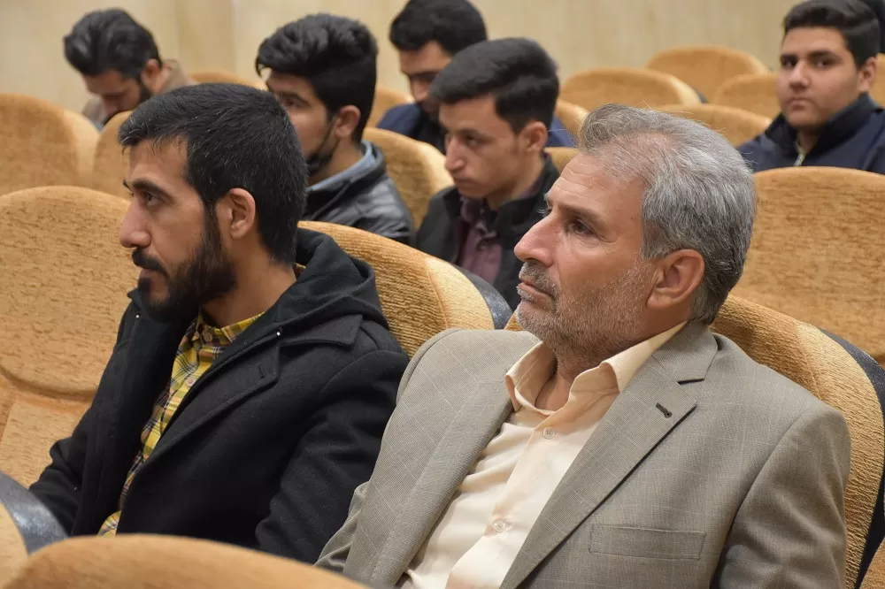 برگزاری نشست جهاد تبیین و انتخابات در اراک