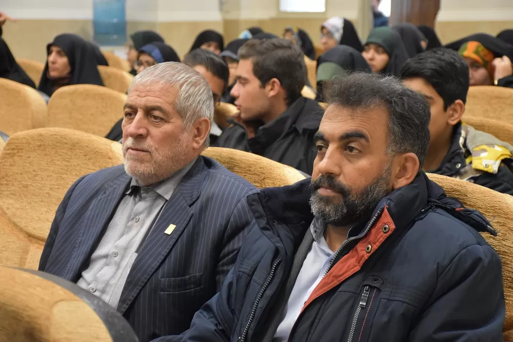 برگزاری نشست جهاد تبیین و انتخابات در اراک