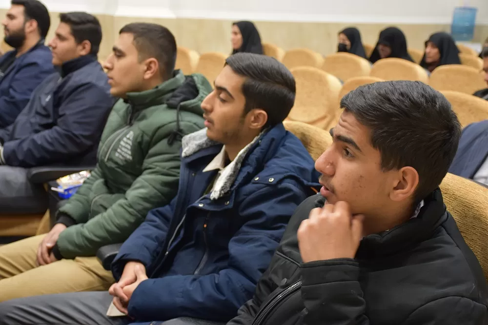 برگزاری نشست جهاد تبیین و انتخابات در اراک
