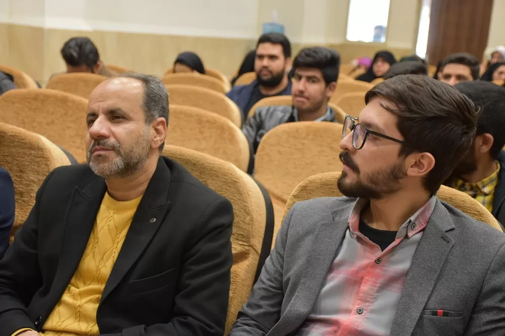 برگزاری نشست جهاد تبیین و انتخابات در اراک