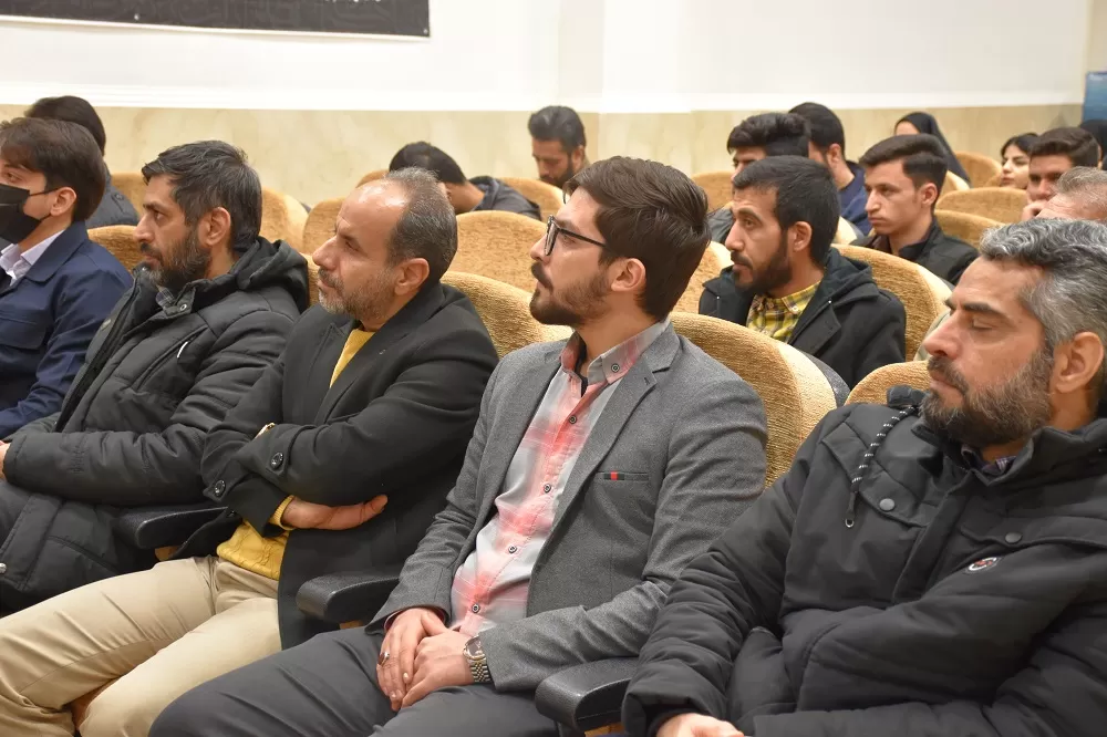 برگزاری نشست جهاد تبیین و انتخابات در اراک
