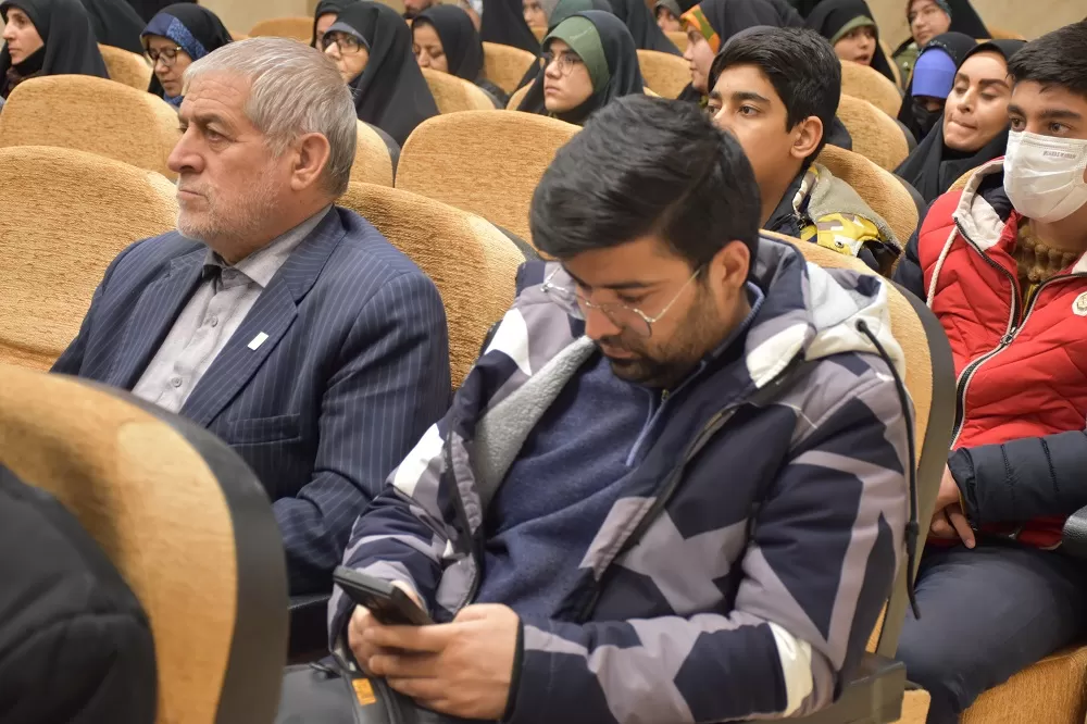 برگزاری نشست جهاد تبیین و انتخابات در اراک