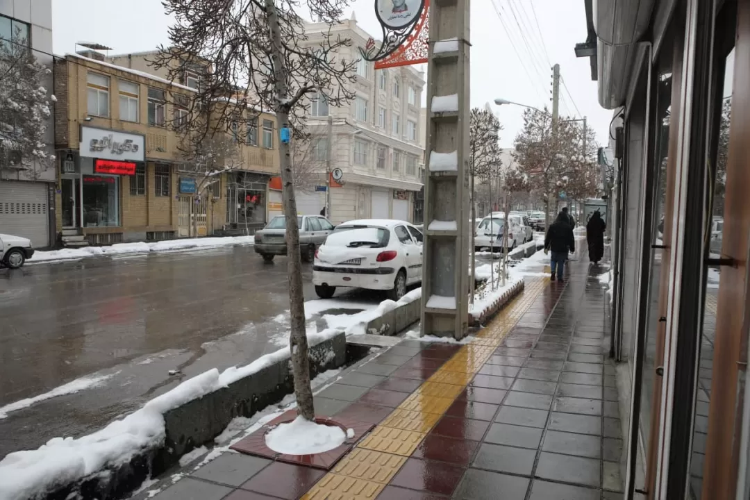 بارش مداوم  برف زمستانی در اراک