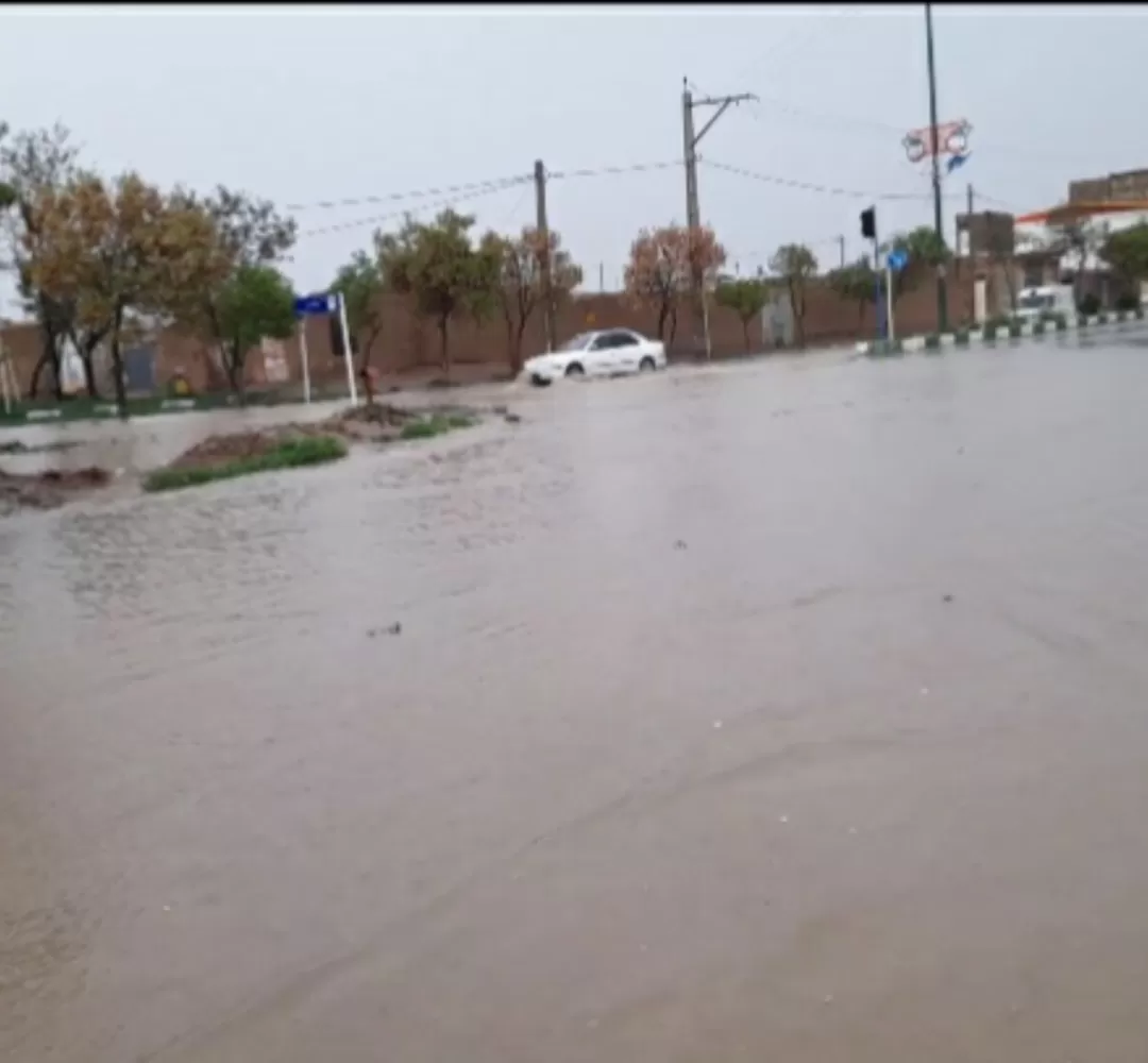 آبگرفتگی معابر در داودآباد
