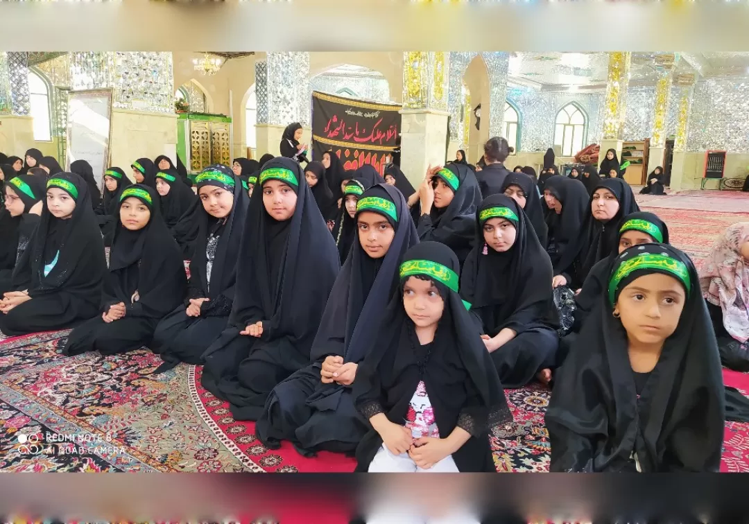 مراسم احلی من‌العسل در خنداب برگزار شد