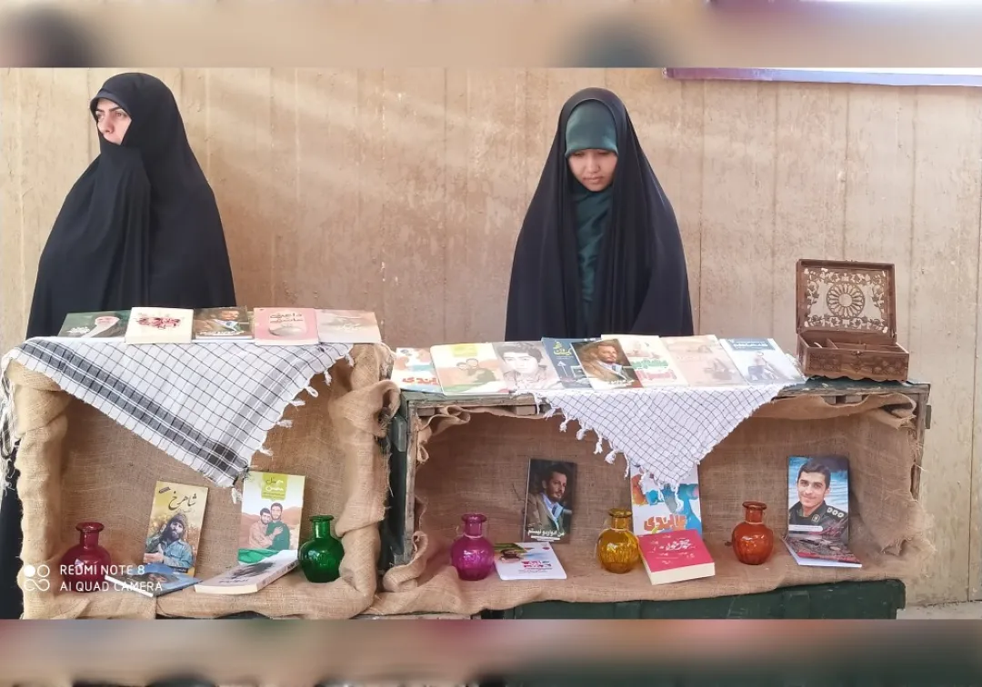 افتتاح نمایشگاه دفاع مقدس در خنداب
